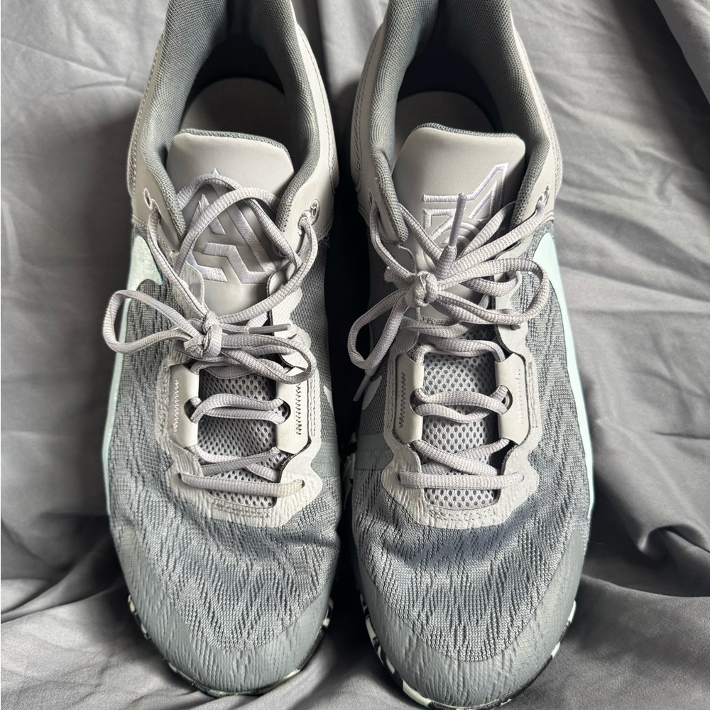 Nike Giannis Immortality 2
